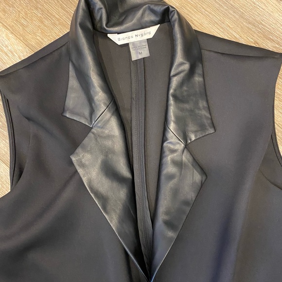 Bianca Nygard NWT sleeveless blazer - Picture 2 of 3